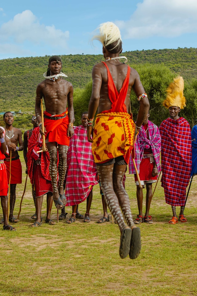 Authentic Cultural Experiences on Safari: Immerse Yourself in Local Traditions